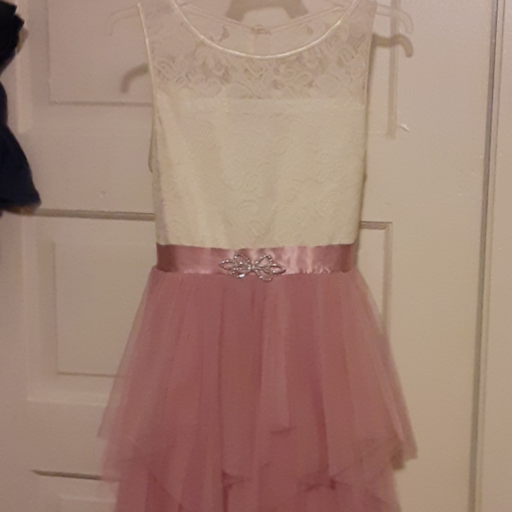 Girls dress